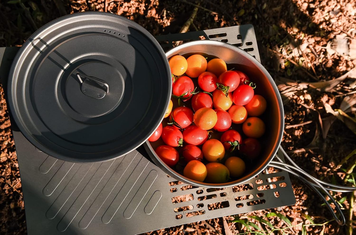 Boundless Voyage Titanium Frying Pan with Lid Portable Folding Handles Outdoor Camping Skillet Griddle Ultralight Cookware Hiking Backpacking Boundless Voyage Titanium Frying Pan with Lid Portable Folding Handles Outdoor Camping Skillet Griddle Ultralight Cookware Hiking Backpacking